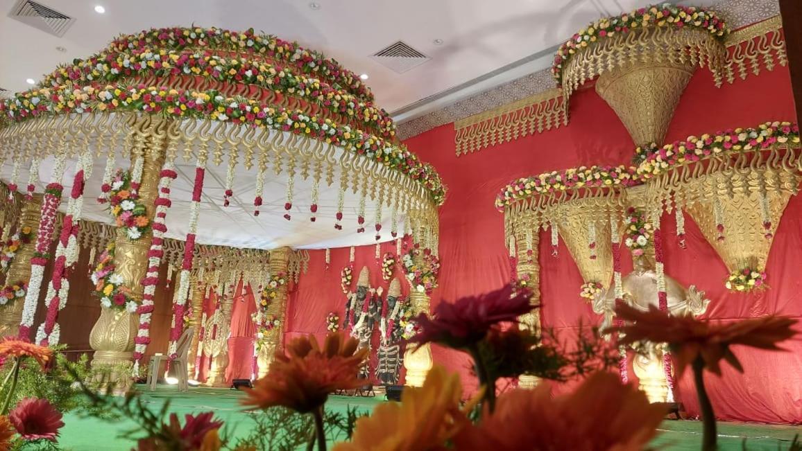 Hotel S-Inn Palakollu ภายนอก รูปภาพ