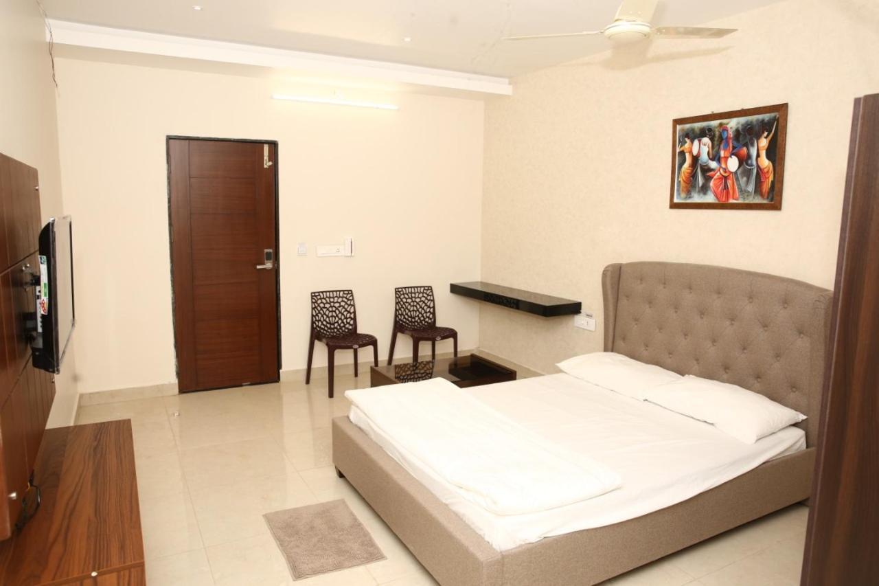 Hotel S-Inn Palakollu ภายนอก รูปภาพ