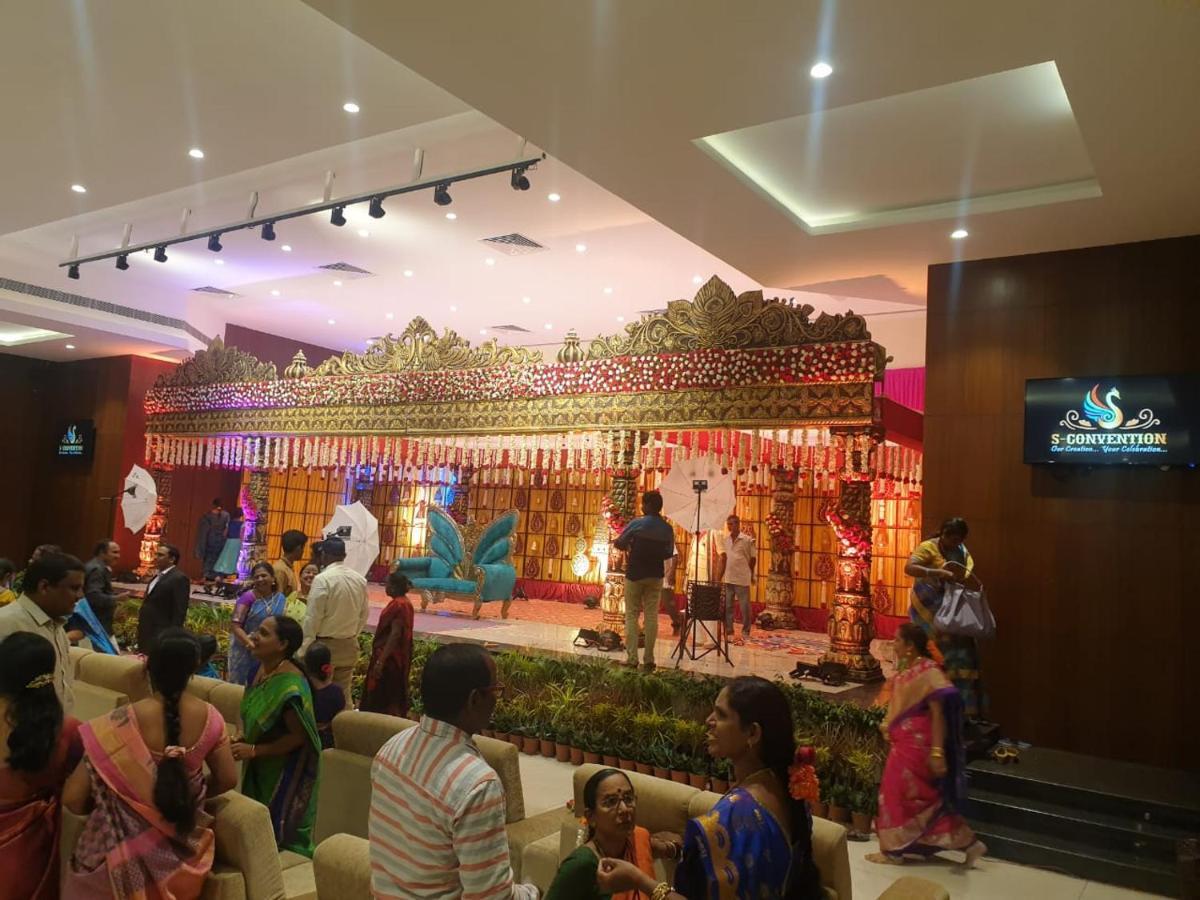 Hotel S-Inn Palakollu ภายนอก รูปภาพ