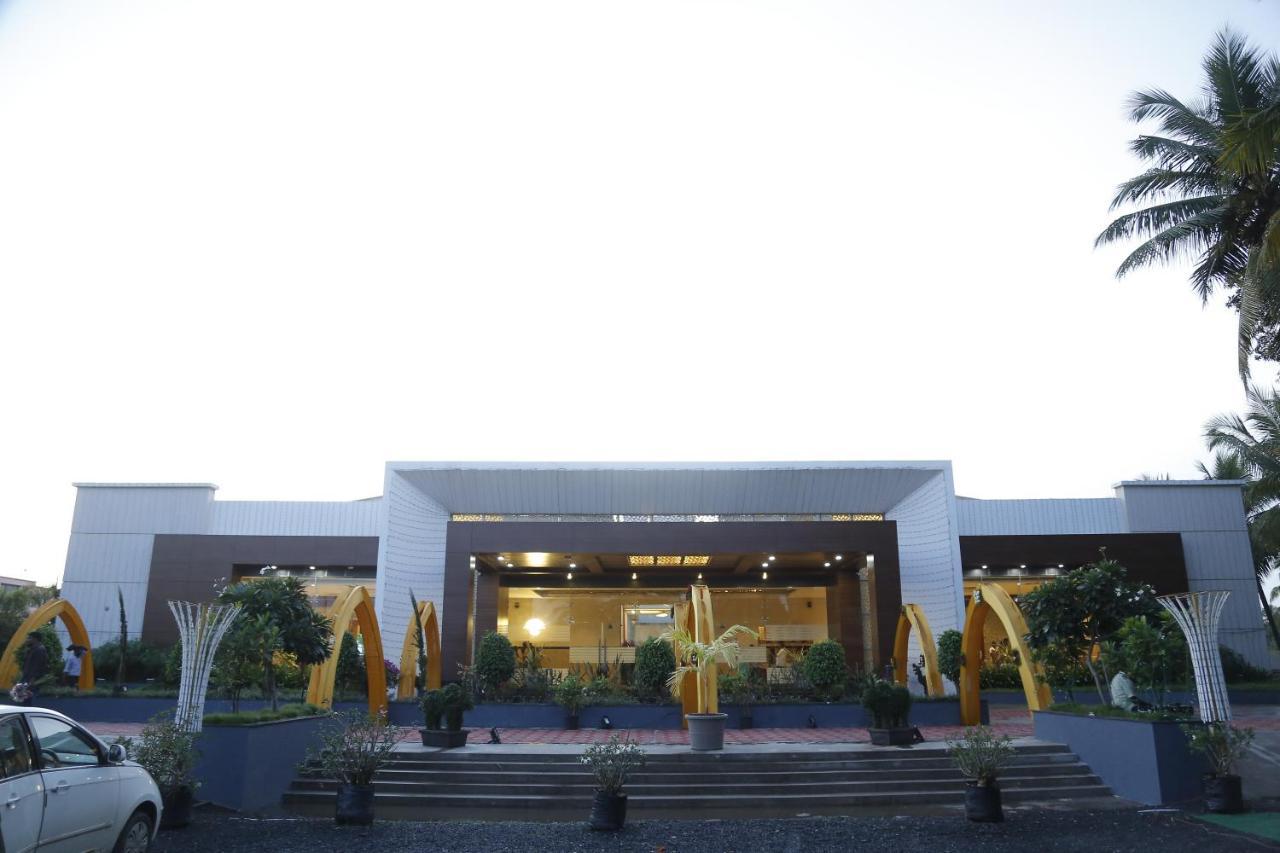 Hotel S-Inn Palakollu ภายนอก รูปภาพ