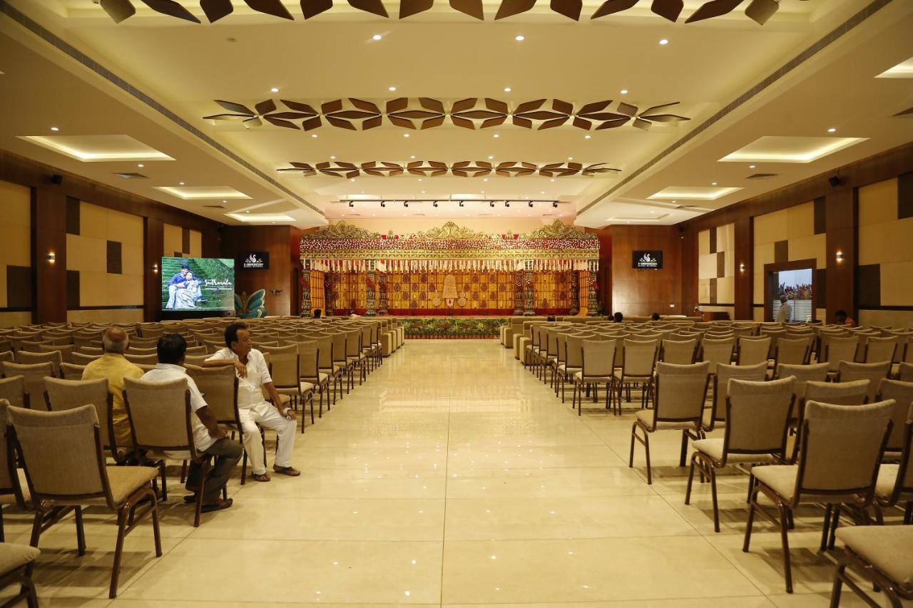 Hotel S-Inn Palakollu ภายนอก รูปภาพ