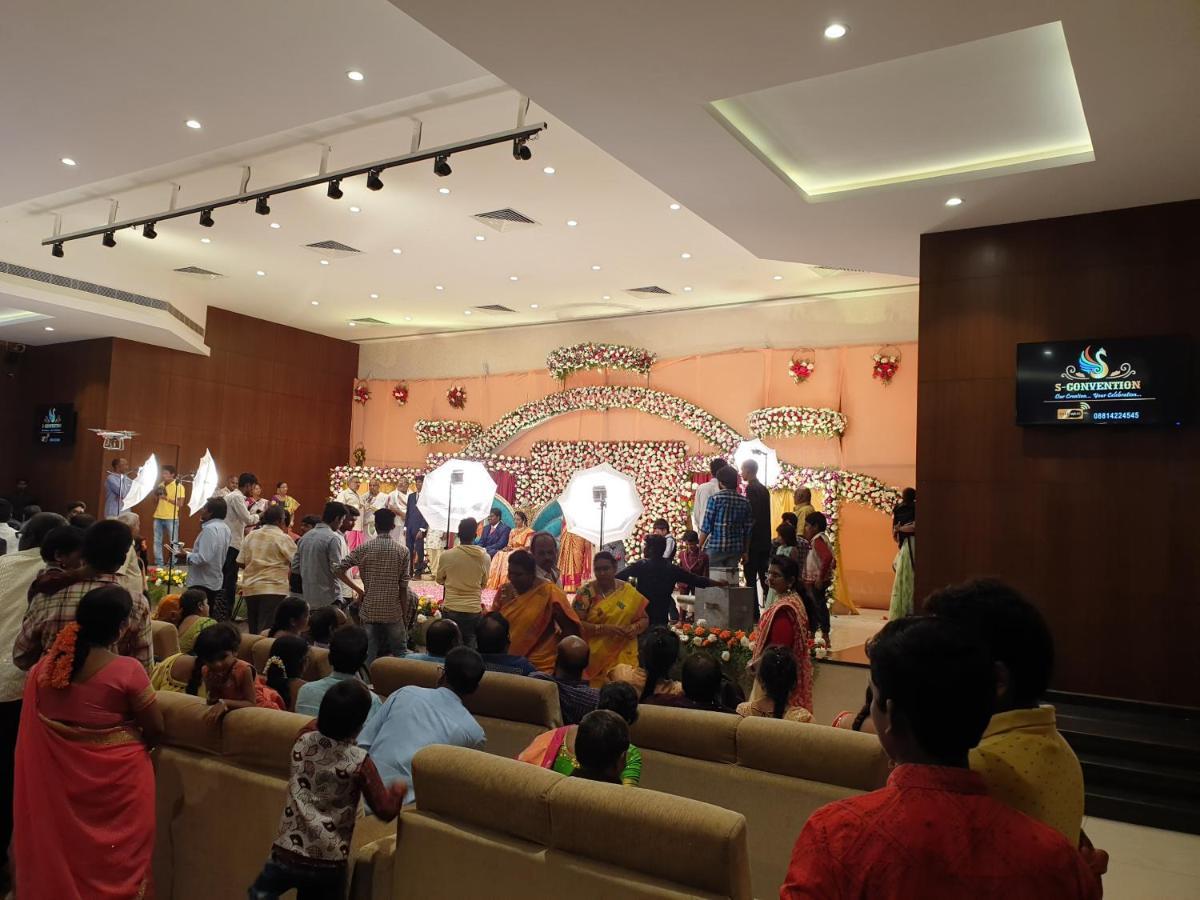 Hotel S-Inn Palakollu ภายนอก รูปภาพ