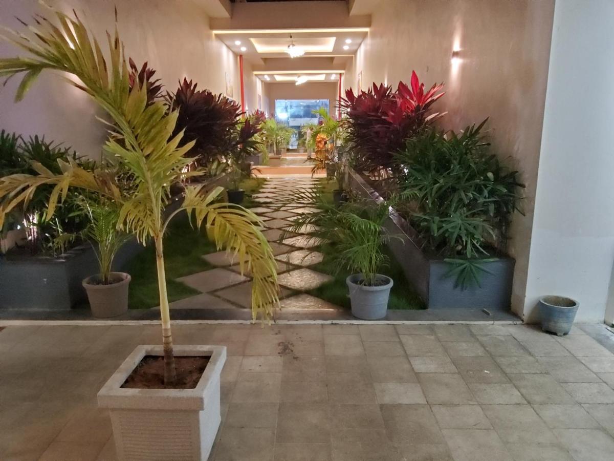 Hotel S-Inn Palakollu ภายนอก รูปภาพ